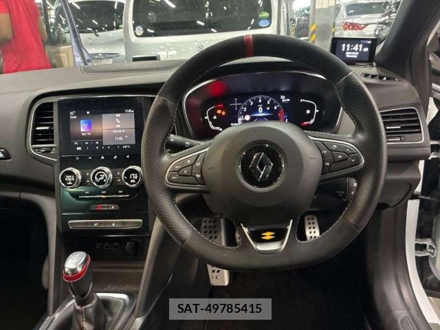 Renault MEGANE 2023-11 8649011-2