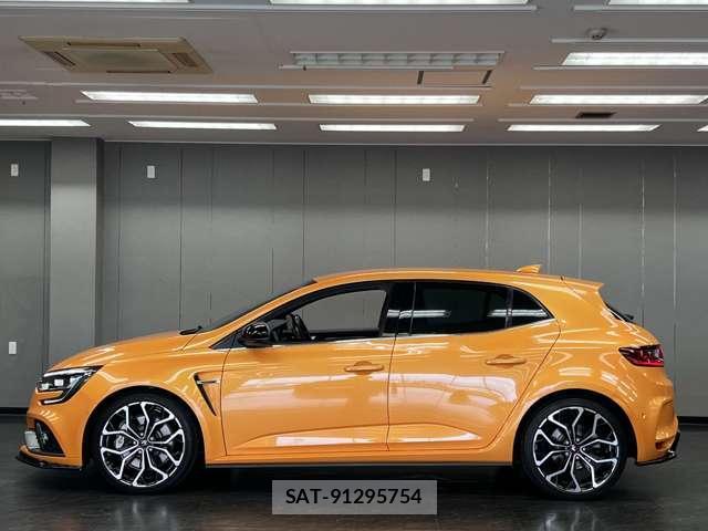 Renault MEGANE 2019-06 8653928-9