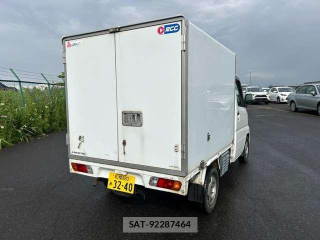 Mitsubishi MINICAB TRUCK 2010-11 8651763-10