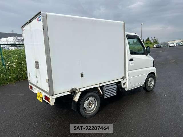 Mitsubishi MINICAB TRUCK 2010-11 8651763-11