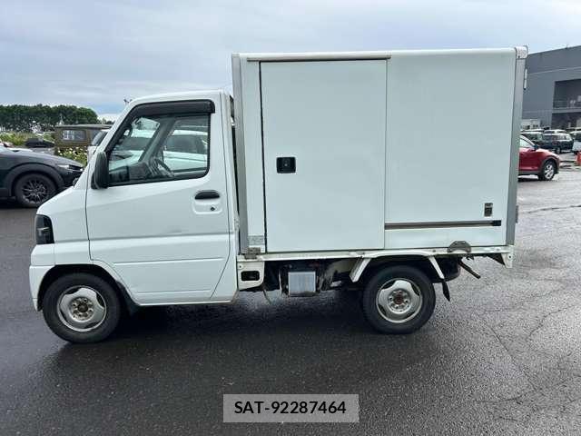 Mitsubishi MINICAB TRUCK 2010-11 8651763-6