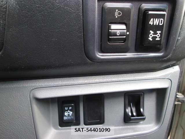 Mitsubishi MINICAB TRUCK 2009-12 8652140-15