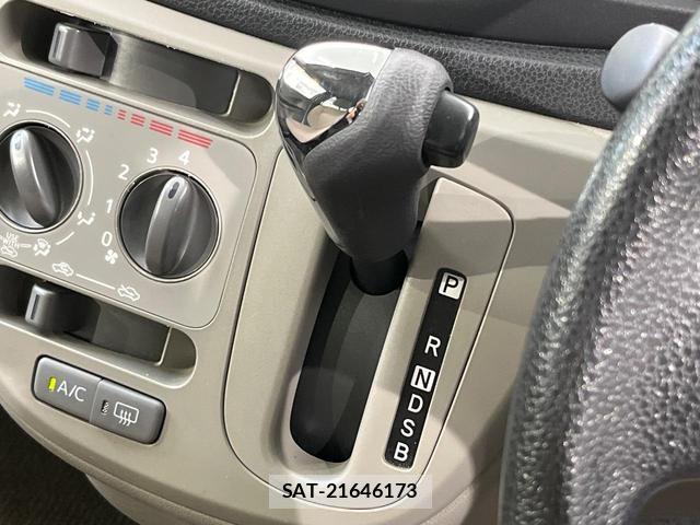 Daihatsu MIRA 2013-03 8647831-19