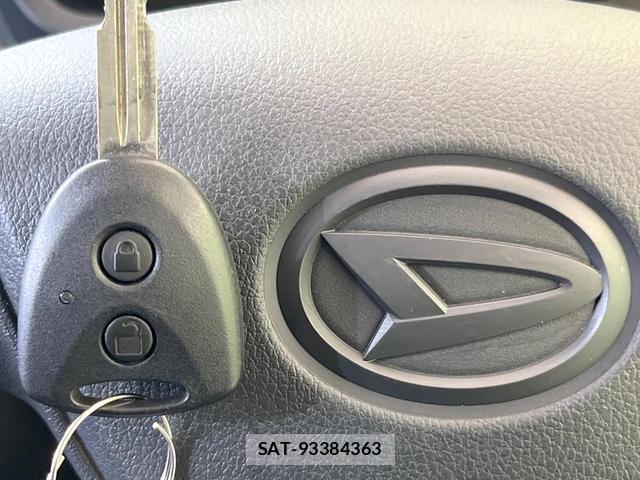 Daihatsu MIRA 2025-03 8650072-3