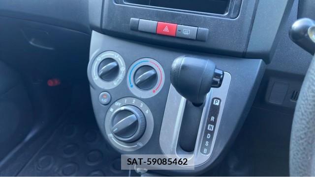 Daihatsu MIRA 2015-10 8651484-13