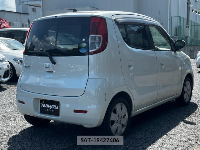 Nissan MOCO 2009-05 8649898-1