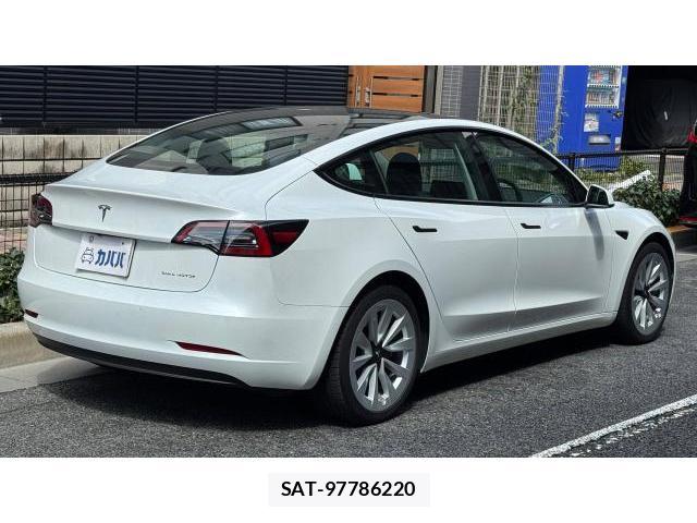 Tesla MODEL 3 2022 8649644-16