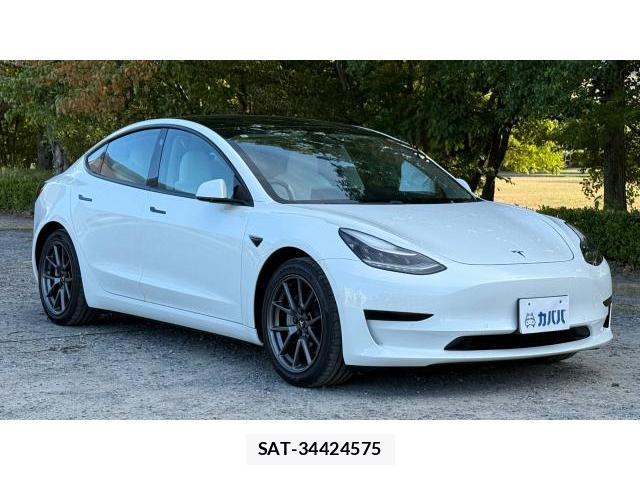 Tesla MODEL 3 2020-12 8649653-13