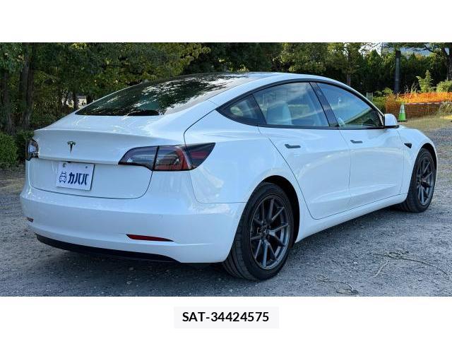 Tesla MODEL 3 2020-12 8649653-14
