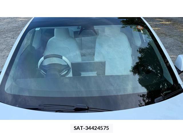 Tesla MODEL 3 2020-12 8649653-18