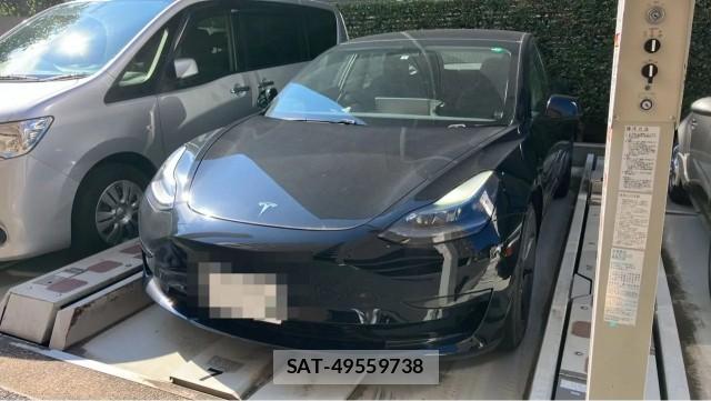 Tesla MODEL 3 2021-09 8651317-0