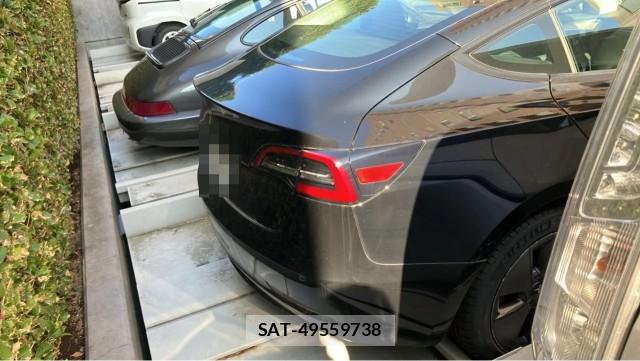 Tesla MODEL 3 2021-09 8651317-12