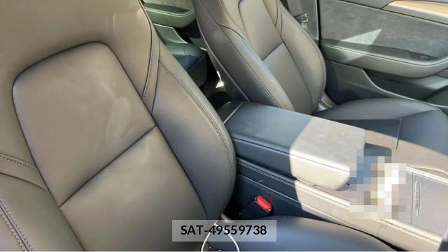 Tesla MODEL 3 2021-09 8651317-5