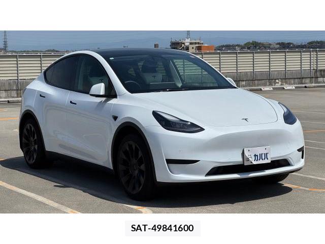 Tesla MODEL Y 2023-12 8649646-11