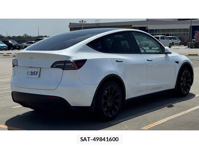 Tesla MODEL Y 2023-12 8649646-12