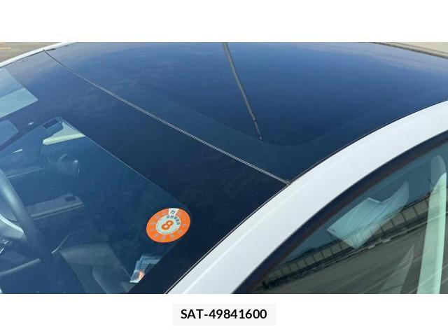 Tesla MODEL Y 2023-12 8649646-15
