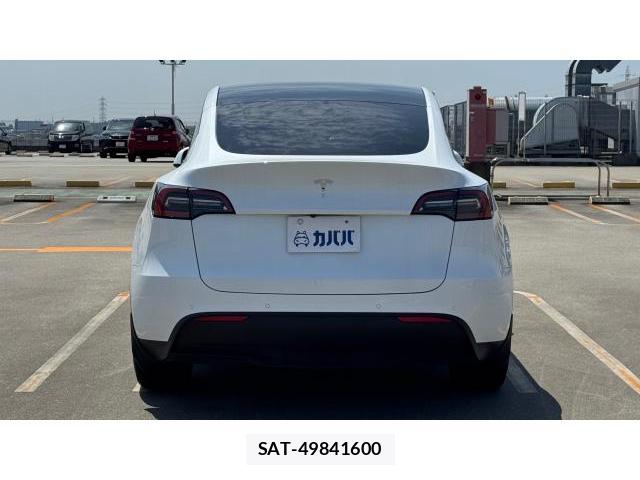 Tesla MODEL Y 2023-12 8649646-3