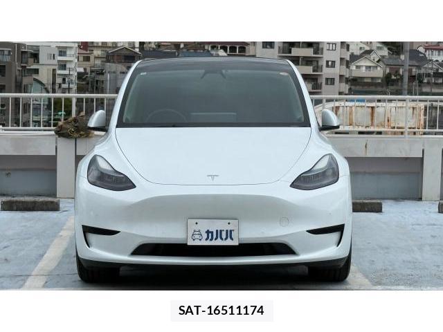 Tesla MODEL Y 2022-10 8649670-1