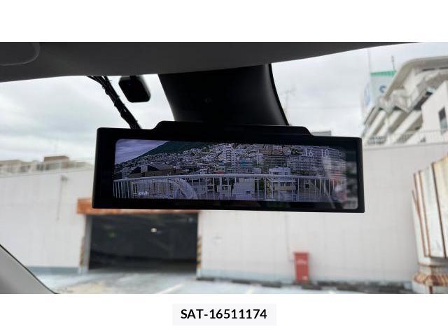Tesla MODEL Y 2022-10 8649670-10