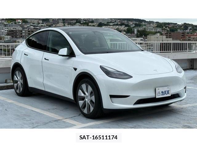 Tesla MODEL Y 2022-10 8649670-14