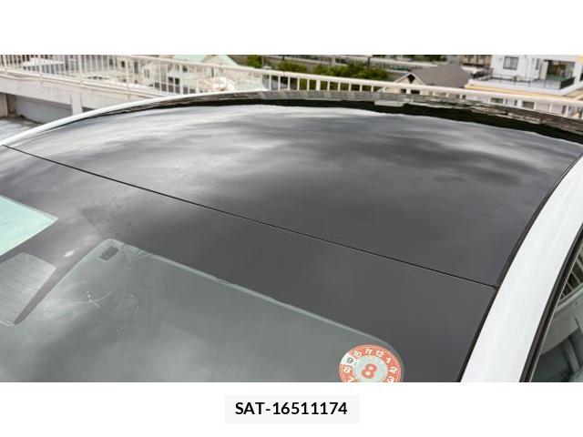 Tesla MODEL Y 2022-10 8649670-18