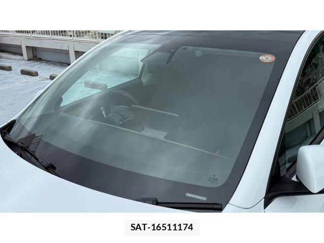 Tesla MODEL Y 2022-10 8649670-19