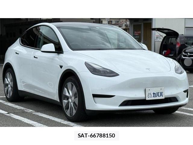 Tesla MODEL Y 2022 8649671-14