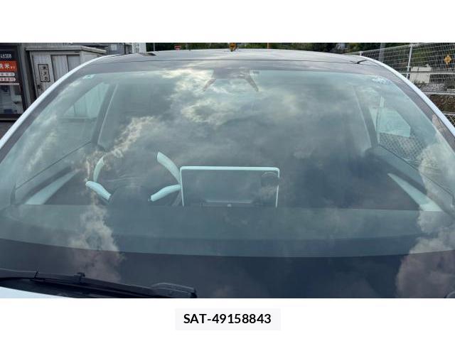 Tesla MODEL Y 2022 8649699-11