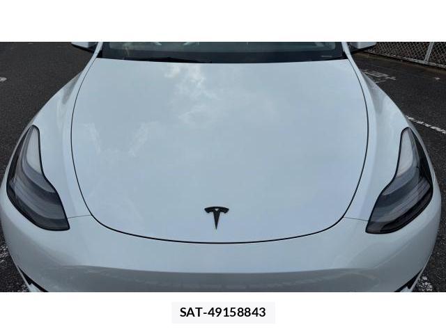 Tesla MODEL Y 2022 8649699-12