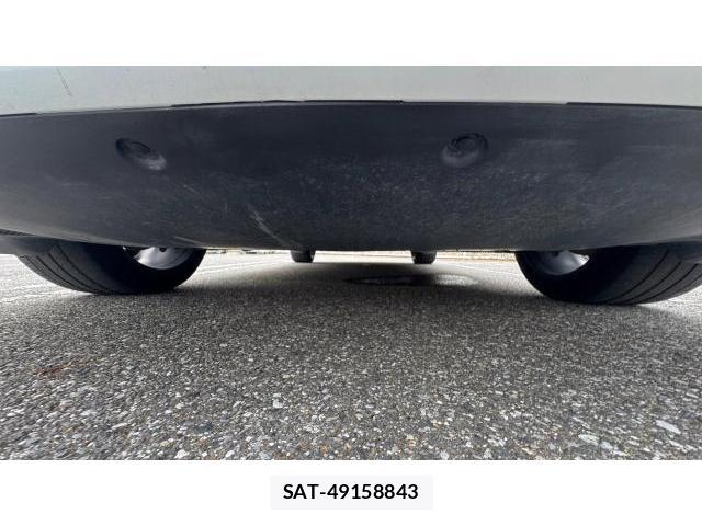 Tesla MODEL Y 2022 8649699-17