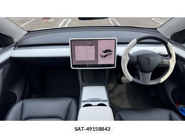 Tesla MODEL Y 2022 8649699-4