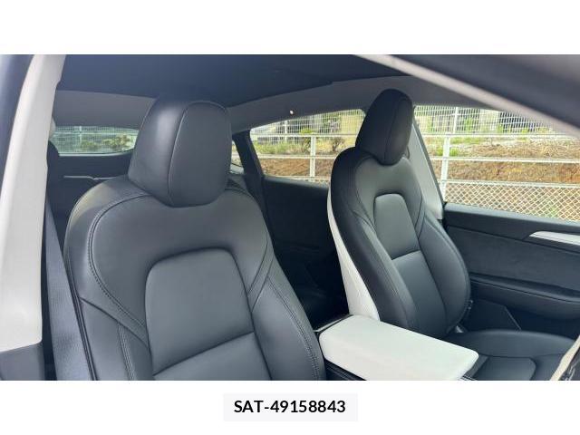 Tesla MODEL Y 2022 8649699-5