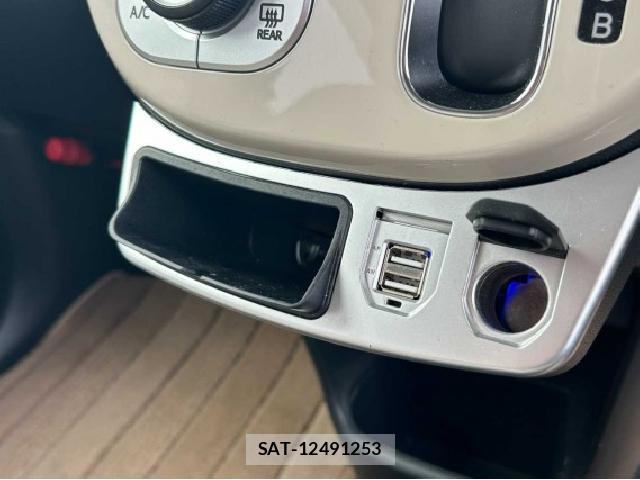 Daihatsu MOVE CANBUS 2018-01 8649396-18