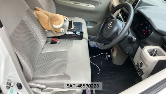 Daihatsu MOVE 2015-08 8651312-5