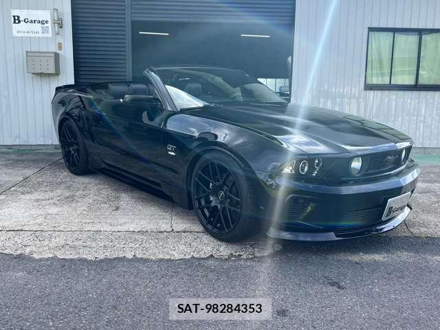 Ford MUSTANG 2010-06 8646938-4