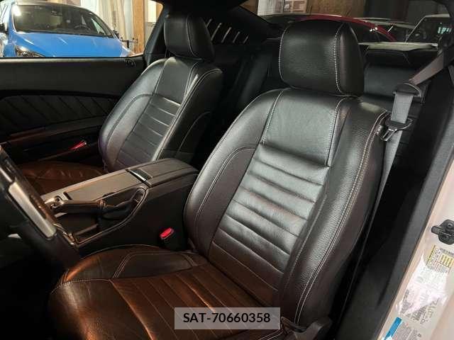 Ford MUSTANG 2012-11 8646939-13