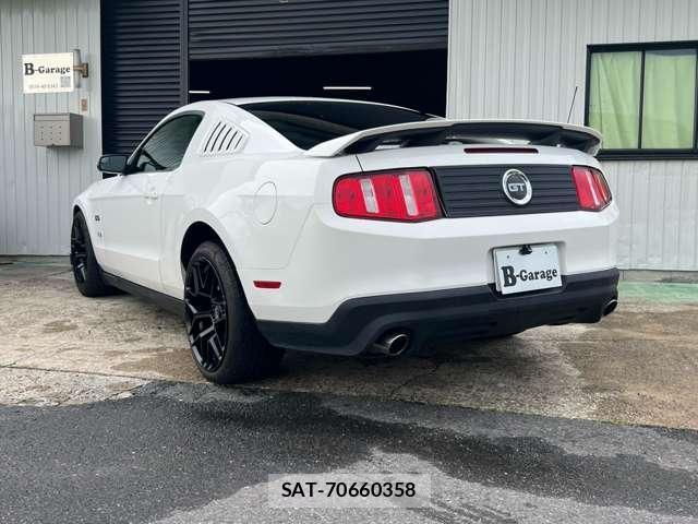 Ford MUSTANG 2012-11 8646939-9