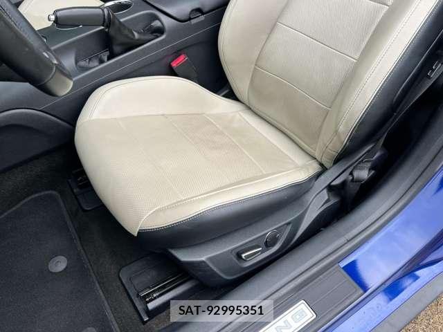Ford MUSTANG 2016-11 8646940-15