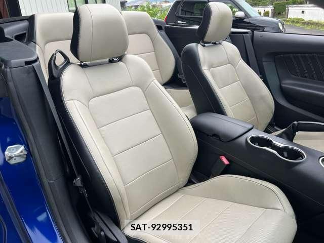 Ford MUSTANG 2016-11 8646940-18