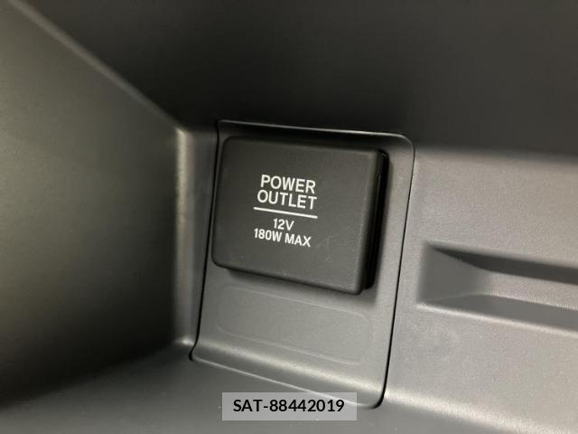 Honda N-VAN 2026-06 8648824-16