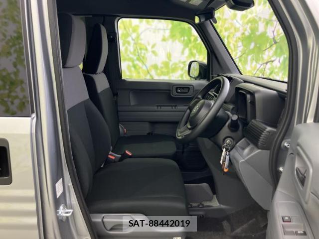 Honda N-VAN 2026-06 8648824-3