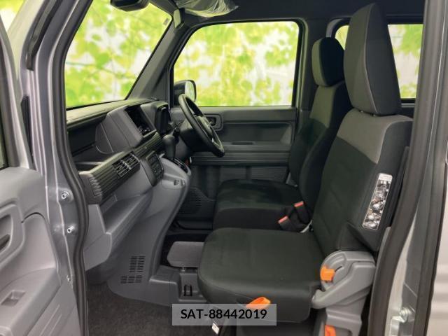 Honda N-VAN 2026-06 8648824-5