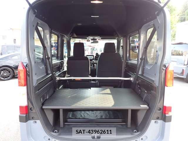 Honda N-VAN 2023-11 8651650-12