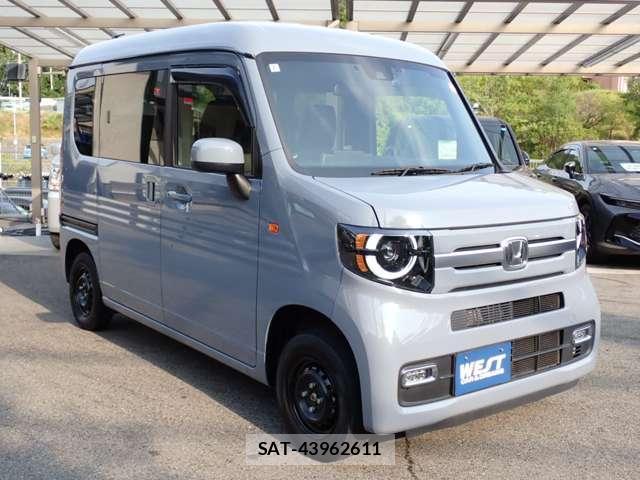 Honda N-VAN 2023-11 8651650-15