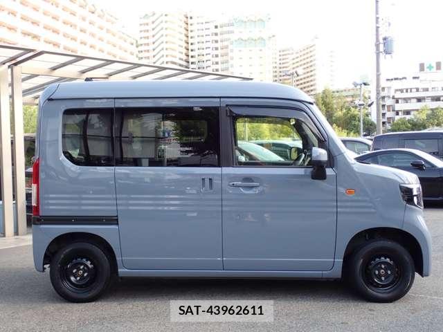Honda N-VAN 2023-11 8651650-16