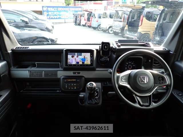 Honda N-VAN 2023-11 8651650-2