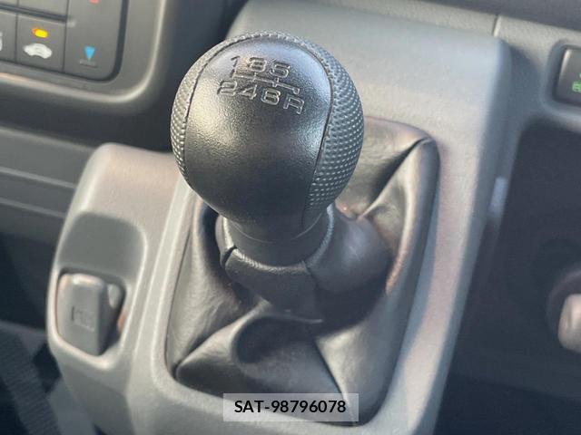 Honda N-VAN 2018-09 8646710-2