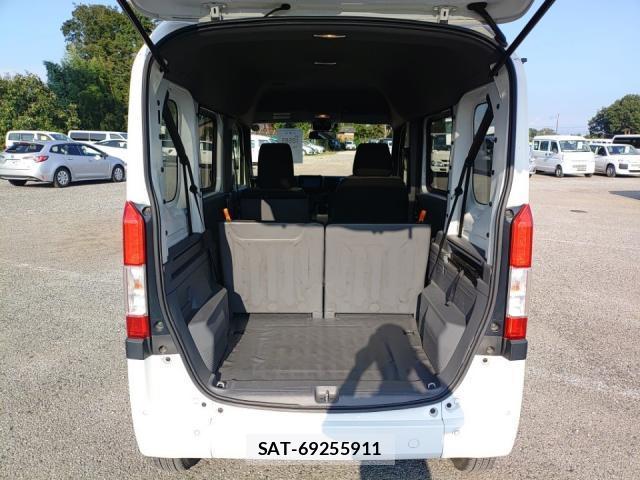 Honda N-VAN 2021-08 8647543-5
