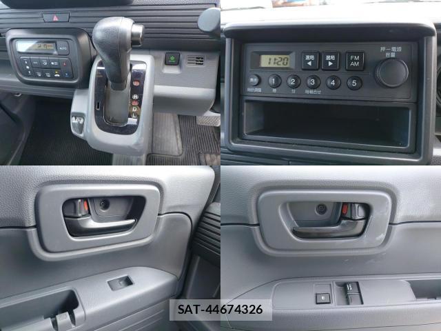 Honda N-VAN 2019-08 8648652-8