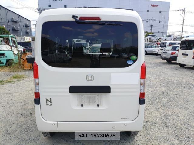Honda N-VAN 2019-08 8648655-3
